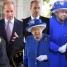 Królowa Elżbieta i książę William odwiedzili ofiary pożaru w Londynie (ZDJĘCIA)