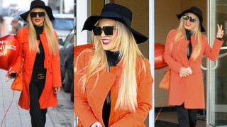 Szczęśliwa Doda oddaje pierścionek Emila do Urzędu Skarbowego (ZDJĘCIA)